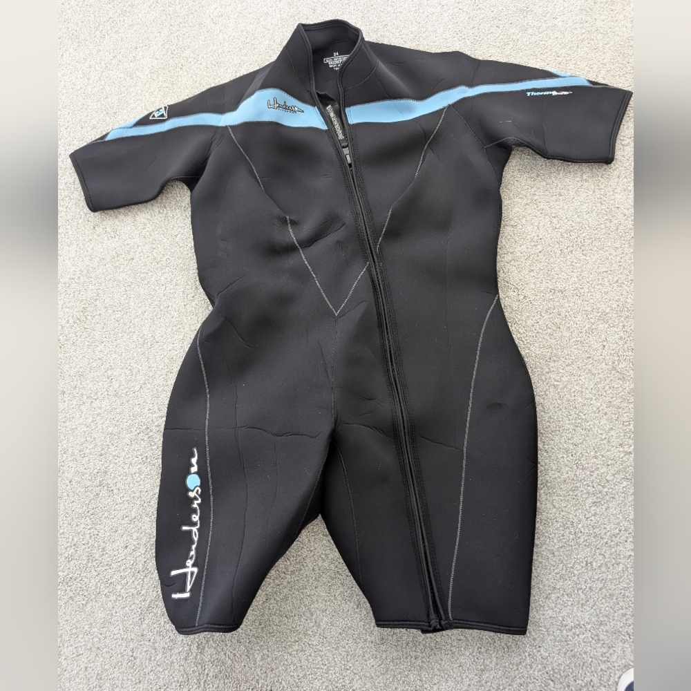 Henderson Black and Blue Shorty Wetsuit